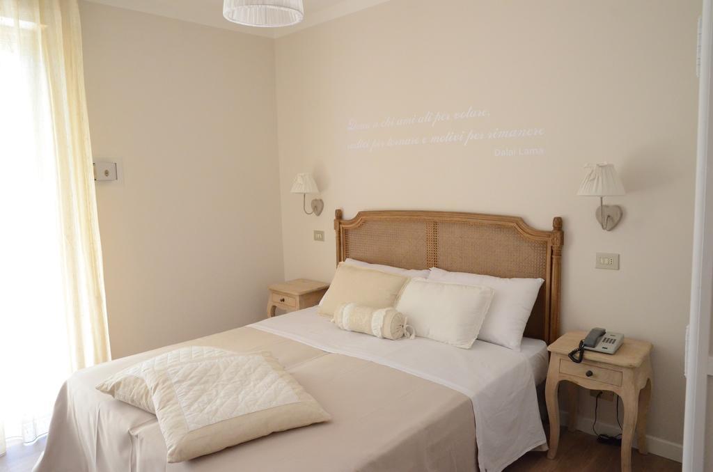 Hotel Monique Червия Стая снимка